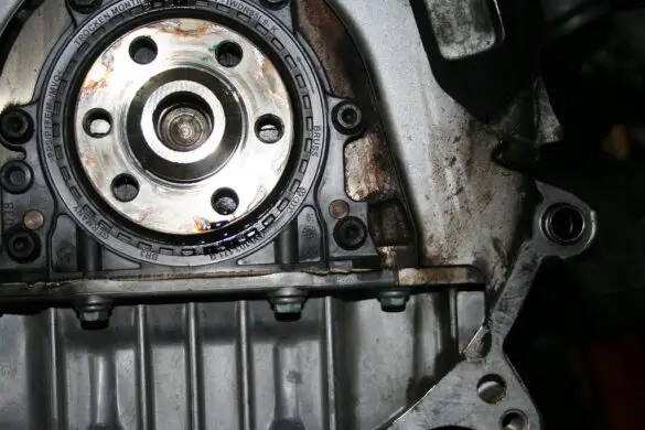 A Beginner's Guide to Diagnosing and Replacing a Rear Main Seal