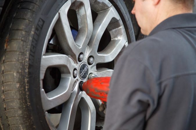 Car tire removal brakes service maintenance problem repair replacement diagnosis troubleshooting
